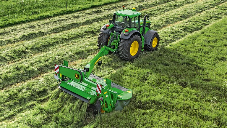 Прицепные с центральной осью 830 | Косилки-плющилки | John Deere UA