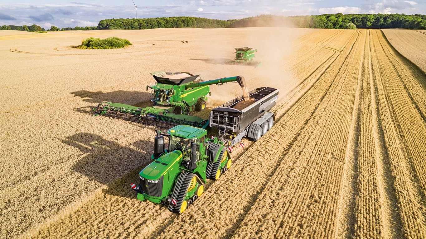 Трактор серії 9RX l John Deere